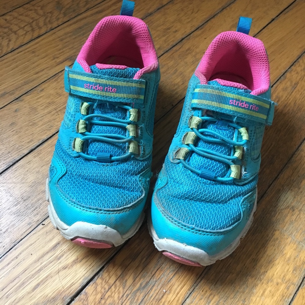 Size 11.5, stride rite sneakers